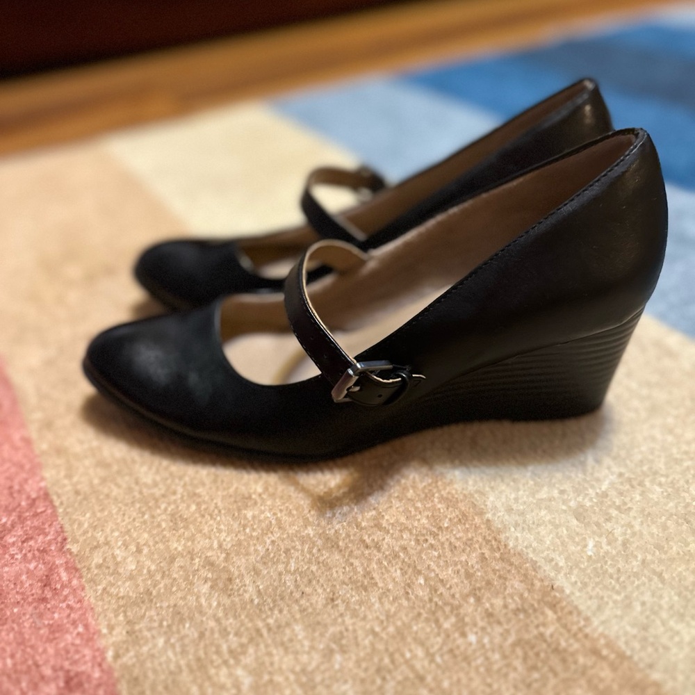 SOUL Naturalizer Black Mary Jane Wedge Heels - Picture 3 of 5